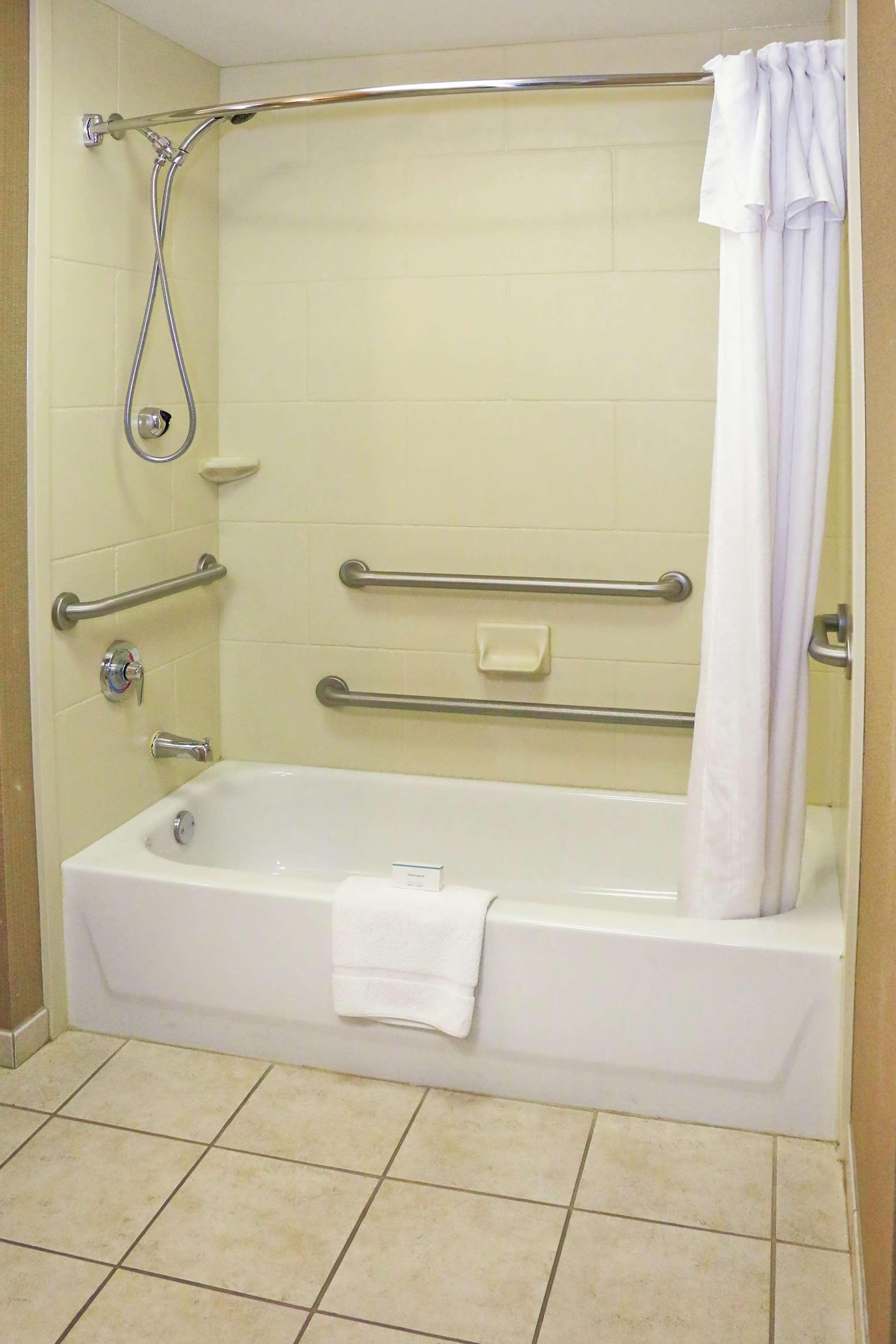 Homewood Suites By Hilton St. Louis - Galleria Richmond Heights Экстерьер фото