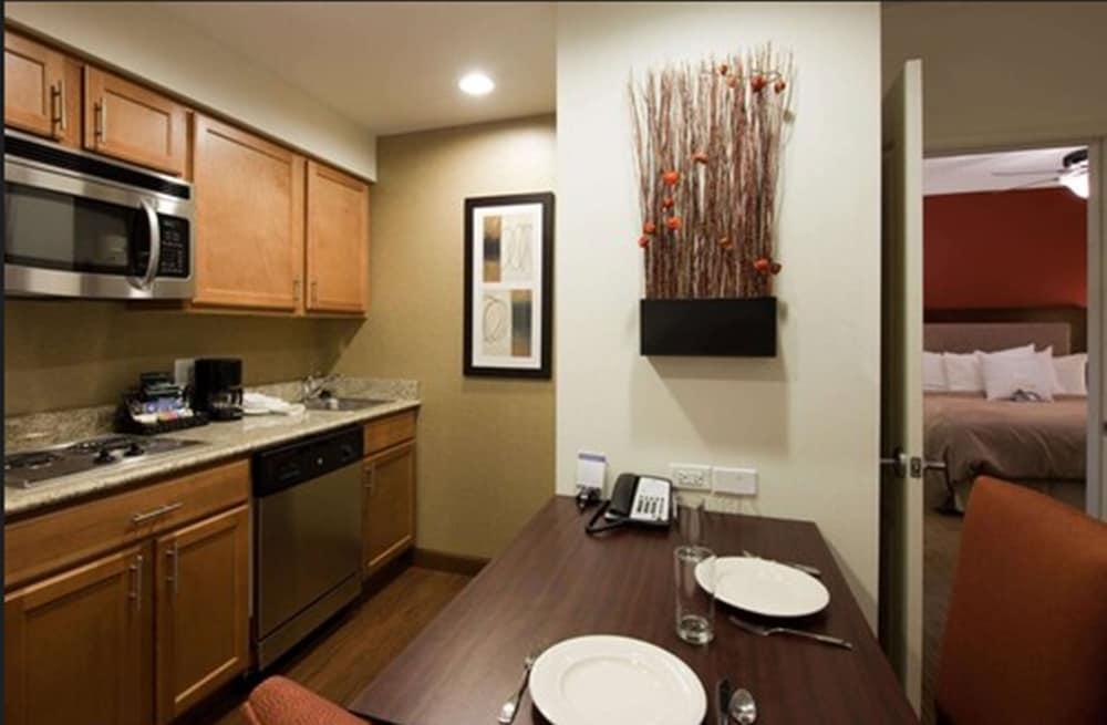 Homewood Suites By Hilton St. Louis - Galleria Richmond Heights Экстерьер фото