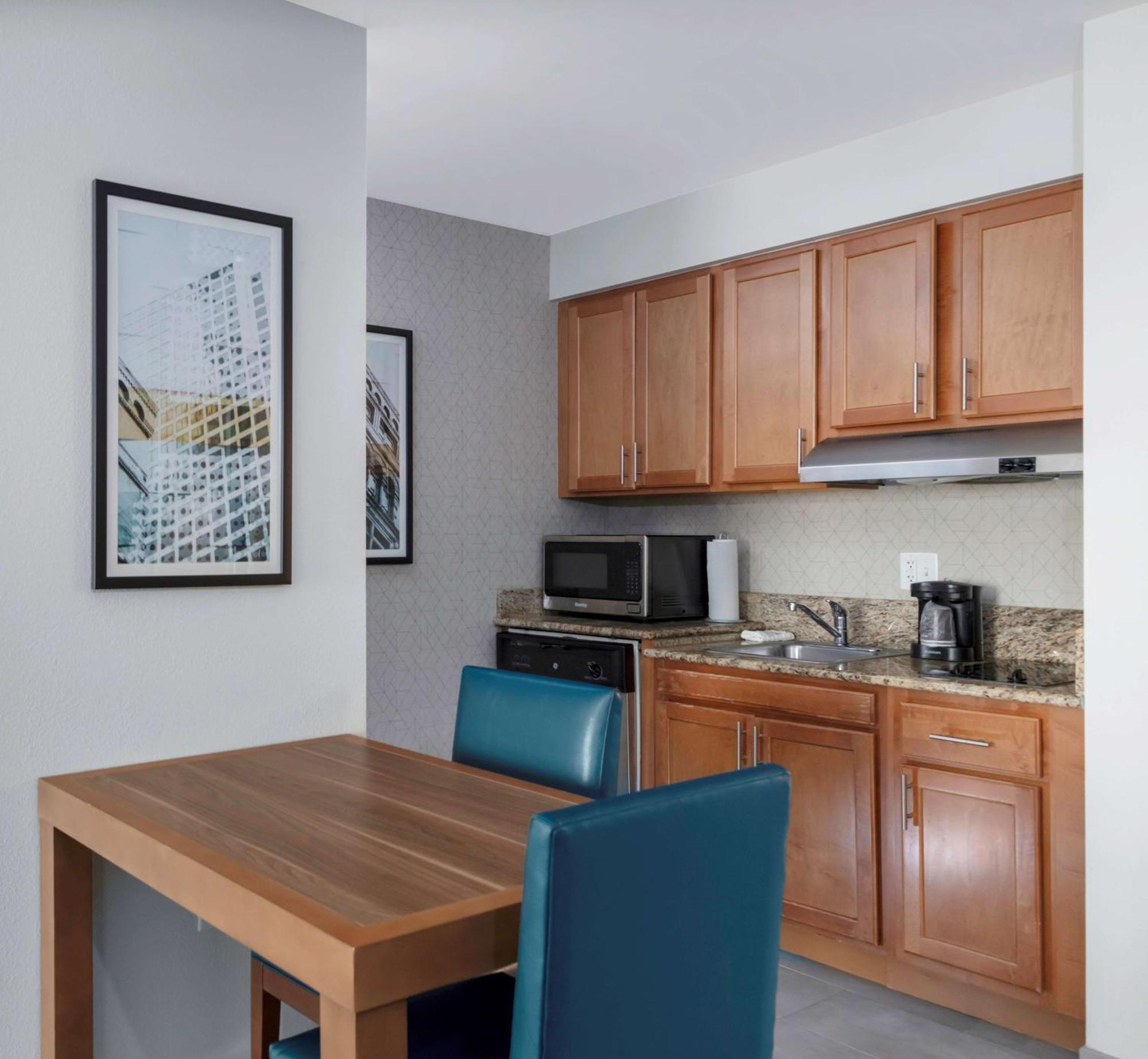 Homewood Suites By Hilton St. Louis - Galleria Richmond Heights Экстерьер фото