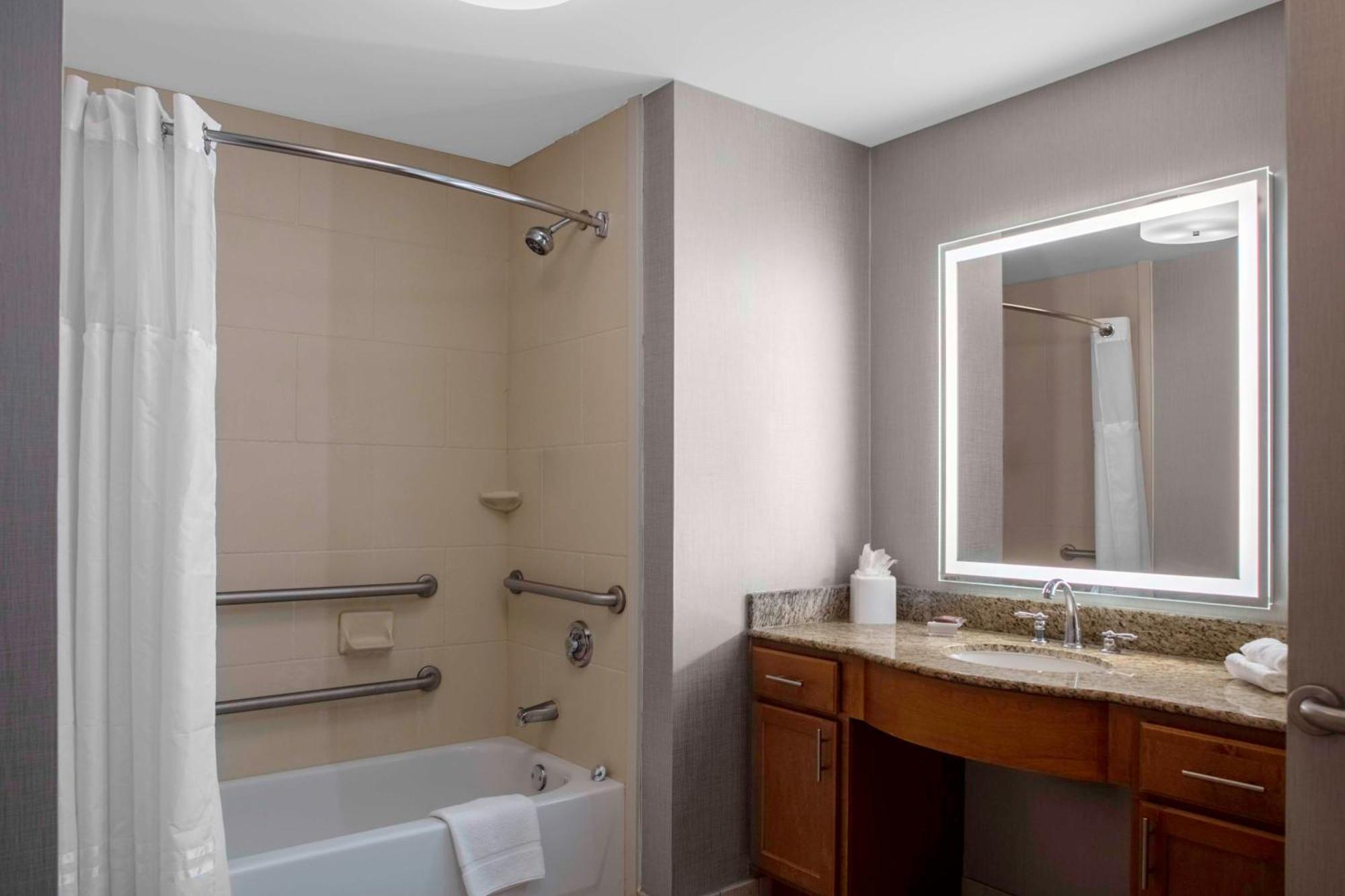 Homewood Suites By Hilton St. Louis - Galleria Richmond Heights Экстерьер фото